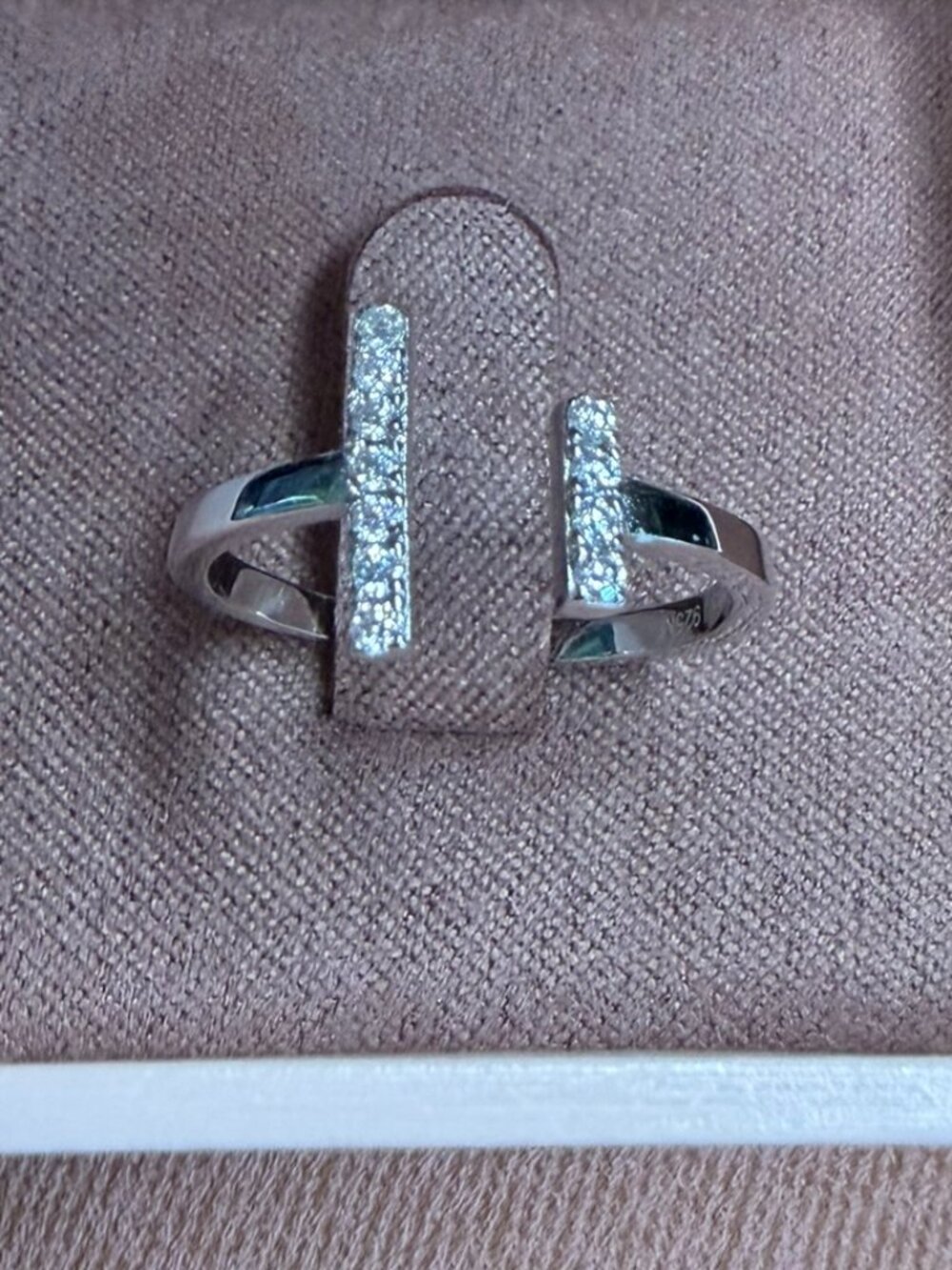 .37 ct. Moissanite Pavé Vertical Open Bar .925 Sterling Silver Ring - Sz 6